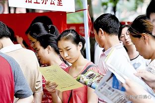 很帅！湖人官方发布科比第一座雕像细节 还原度极高